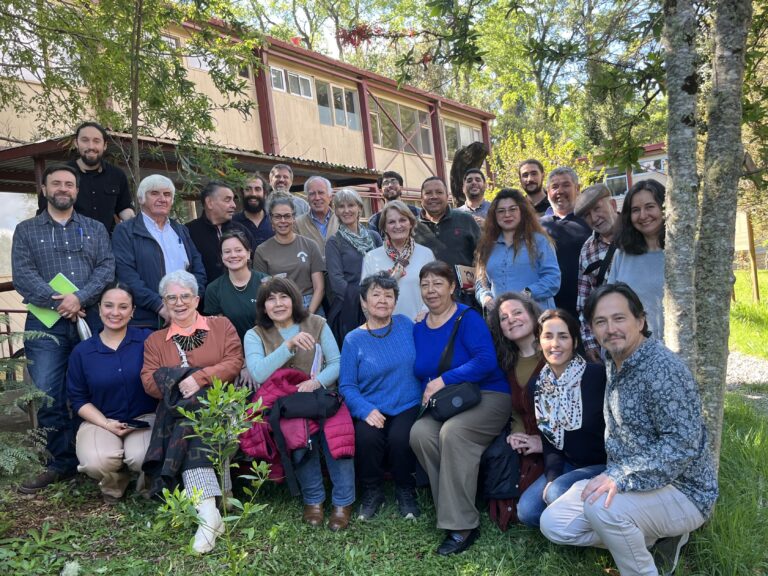Propietarios/as en el primer encuentro del Consejo del Programa Nothofagus en Valdivia